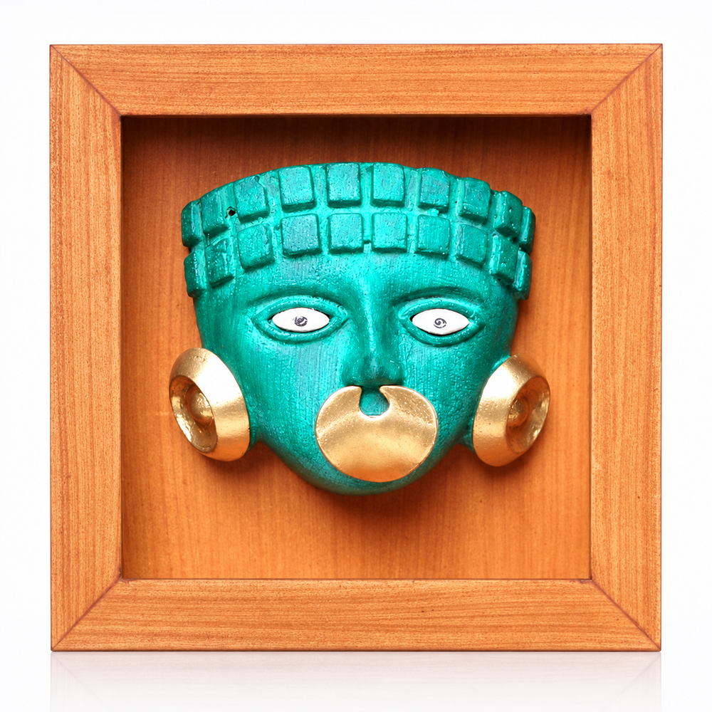 Mini Máscara Guerrero Mochica : turquesa, cuadrícula y orejeras en shadow box