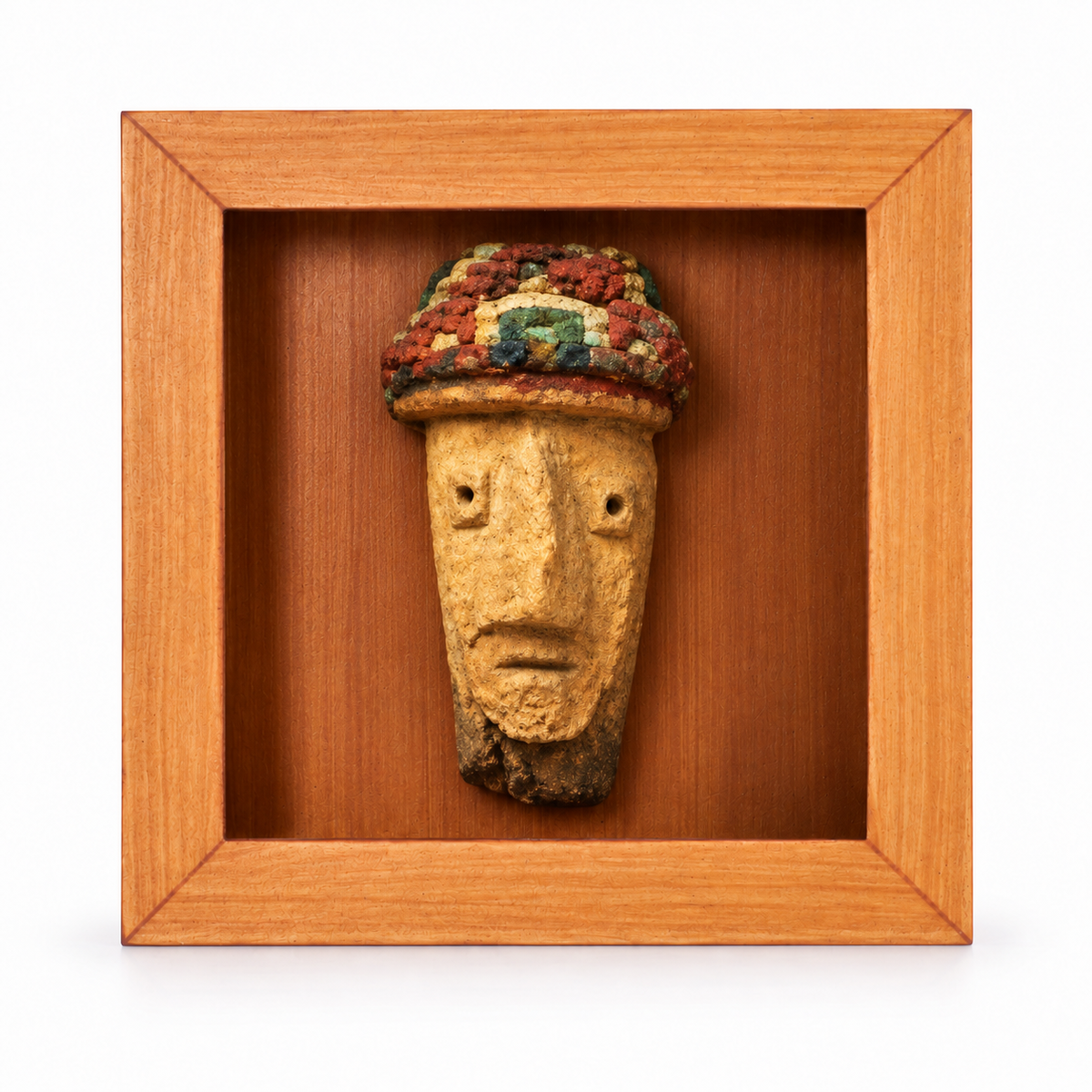 Mini Karajía — vista frontal, Shadow Box Mini de MDF 7 × 7 × 2,2 cm; edición digital basada en la fotografía del producto.