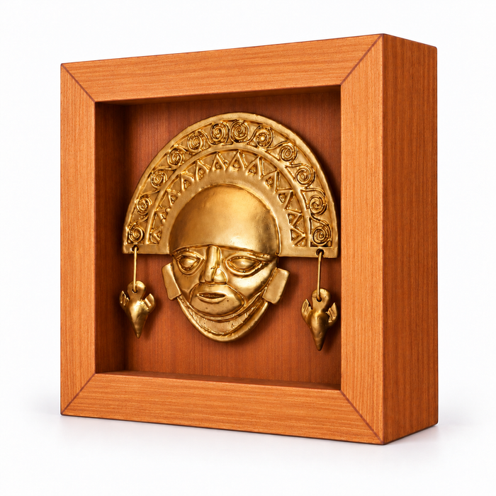 Tumi dorado · Shadow Box 13 × 13 cm