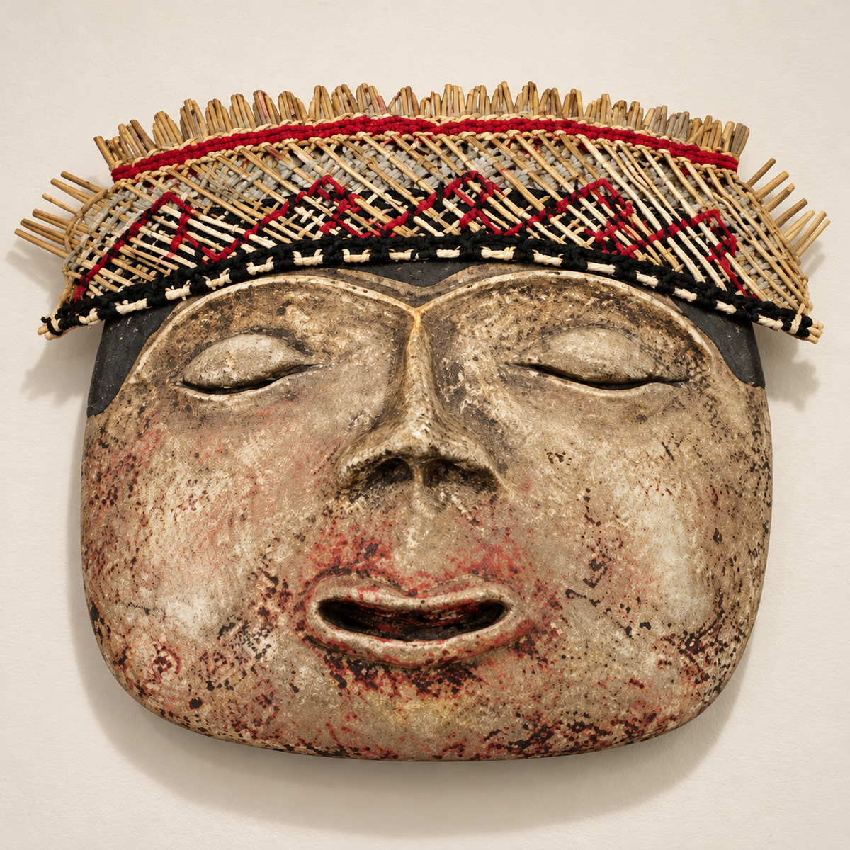 Máscara Funeraria Vicús · sala museográfica; ambientación digital basada en la imagen de catálogo. Elementos del escenario no incluidos.