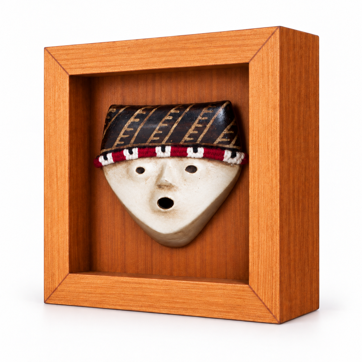 Cuchimilco Chancay — vista diagonal derecha, Shadow Box de MDF 13 × 13 × 4 cm; edición digital basada en la fotografía del producto.